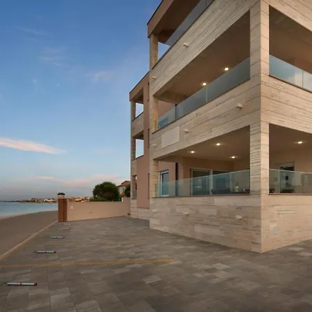 In With Sea View, Terrace, Air Conditioning, Wi-fi